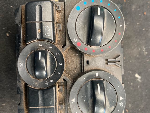 bontott MERCEDES-BENZ VITO Fűtéskapcsoló (Nem klímás)