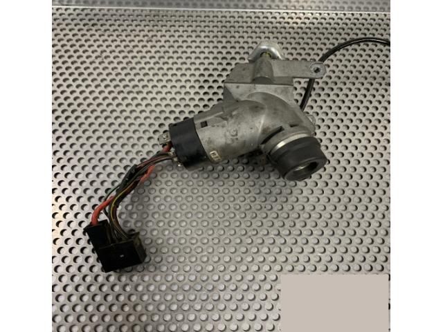 bontott MERCEDES-BENZ VITO Gyújtáskapcsoló