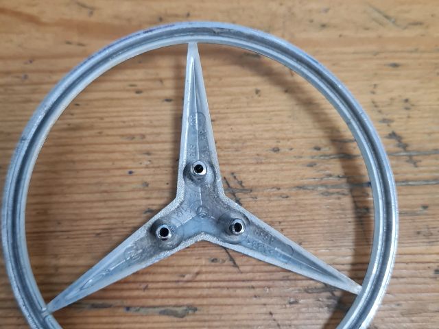 bontott MERCEDES-BENZ VITO Hátsó Embléma