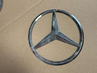 bontott MERCEDES-BENZ VITO Hátsó Embléma