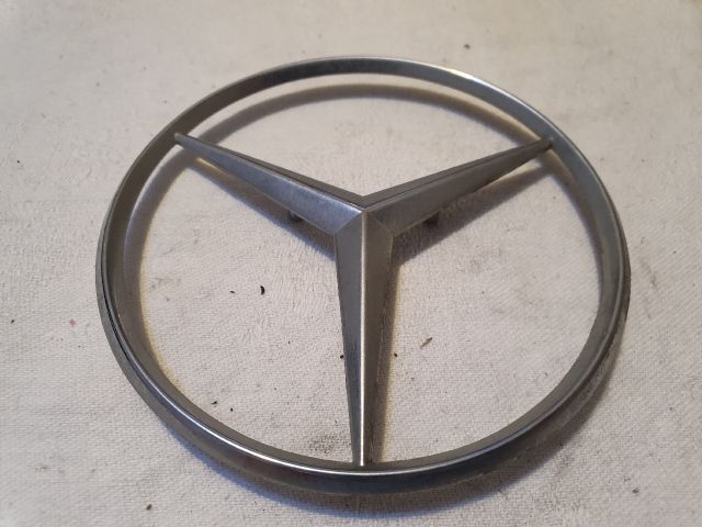 bontott MERCEDES-BENZ VITO Hátsó Embléma