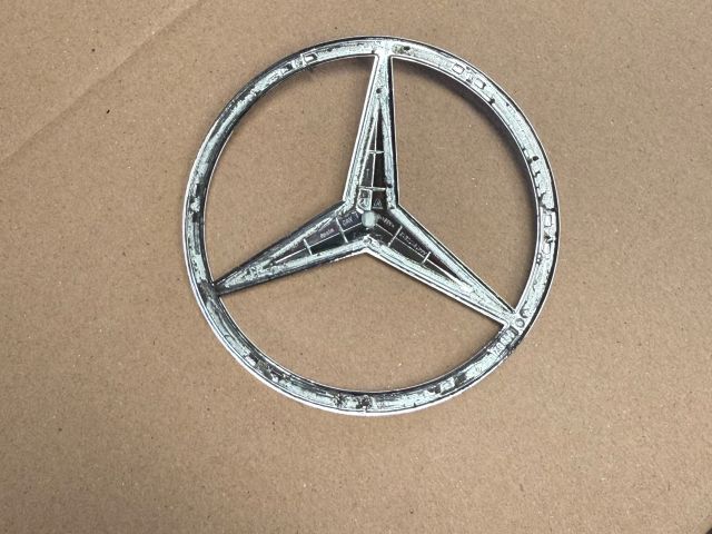 bontott MERCEDES-BENZ VITO Hátsó Embléma