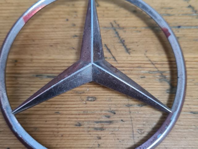 bontott MERCEDES-BENZ VITO Hátsó Embléma