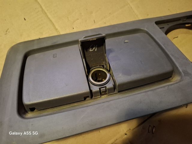 bontott MERCEDES-BENZ VITO Hátsó Hamutartó