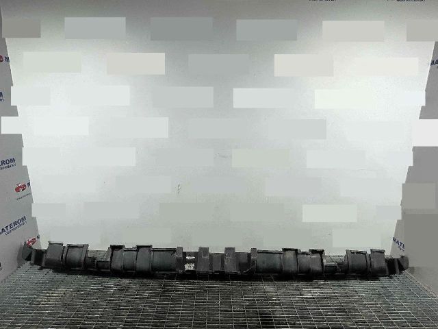 bontott MERCEDES-BENZ VITO Hátsó középső Lökhárító Tartó (Műanyag)