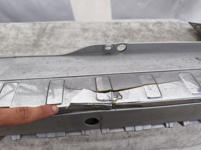 bontott MERCEDES-BENZ VITO Hátsó Lökhárító (Részeivel)