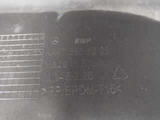 bontott MERCEDES-BENZ VITO Hátsó Lökhárító (Üresen)