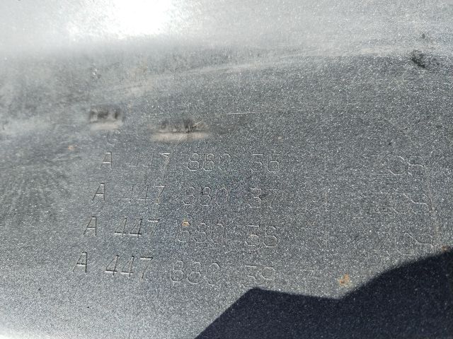 bontott MERCEDES-BENZ VITO Hátsó Lökhárító (Üresen)