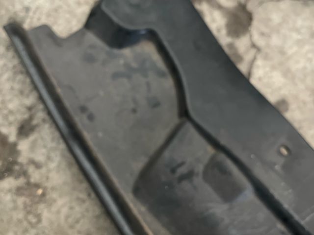 bontott MERCEDES-BENZ VITO Homlokfal Burkolat