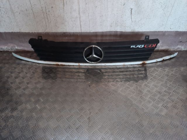 bontott MERCEDES-BENZ VITO Hűtőrács