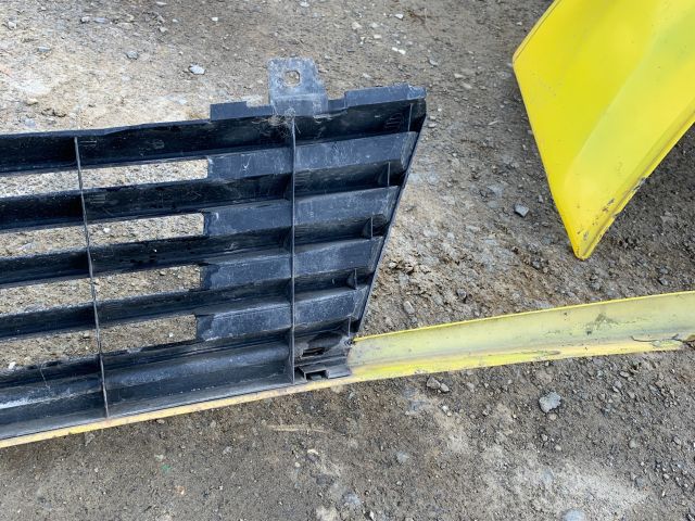 bontott MERCEDES-BENZ VITO Hűtőrács