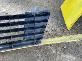 bontott MERCEDES-BENZ VITO Hűtőrács