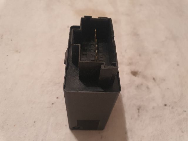 bontott MERCEDES-BENZ VITO Irányjelző Relé