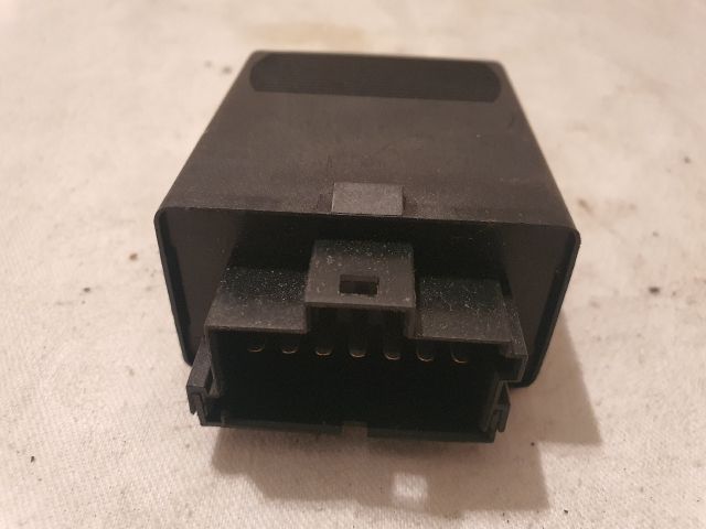 bontott MERCEDES-BENZ VITO Irányjelző Relé