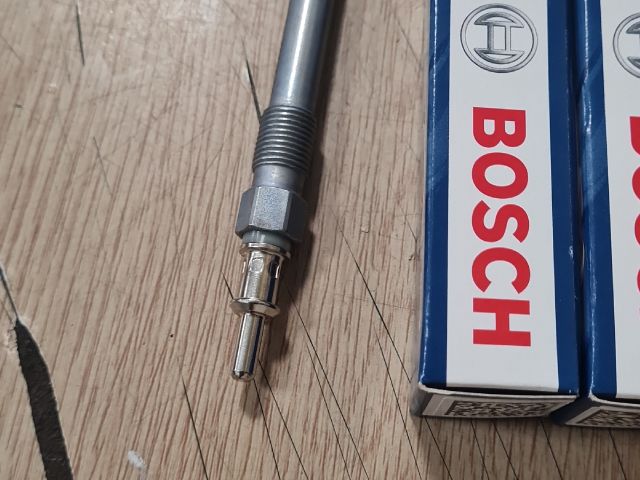 bontott MERCEDES-BENZ VITO Izzító/Gyújtó Gyertya