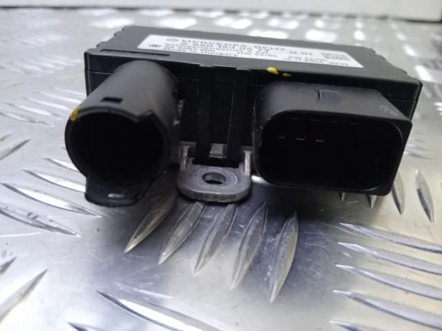 bontott MERCEDES-BENZ VITO Izzító Relé