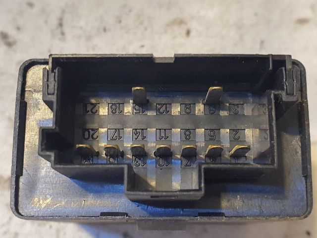 bontott MERCEDES-BENZ VITO Izzító Relé