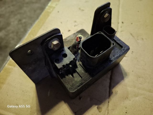 bontott MERCEDES-BENZ VITO Izzító Relé