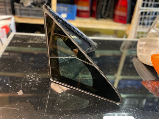 bontott MERCEDES-BENZ VITO Jobb A Oszlop Oldalablak Üveg