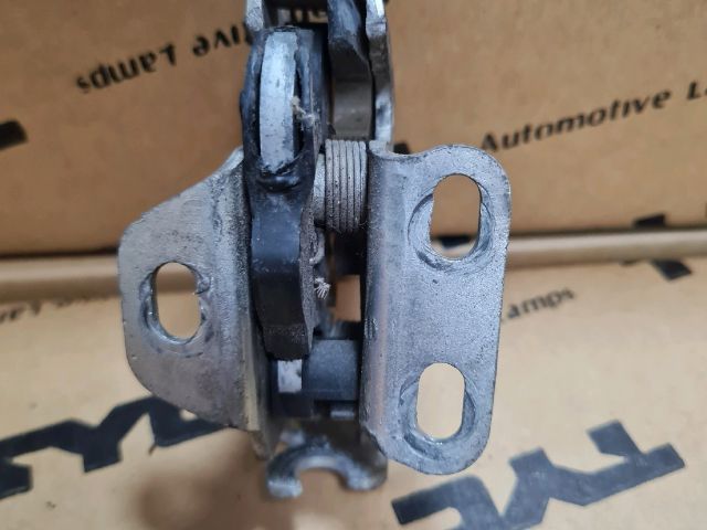 bontott MERCEDES-BENZ VITO Jobb Csomagtérajtó Zárszerkezet