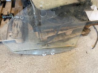 bontott MERCEDES-BENZ VITO Jobb első Ablak