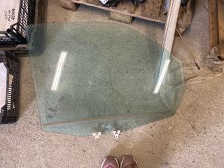 bontott MERCEDES-BENZ VITO Jobb első Ablak