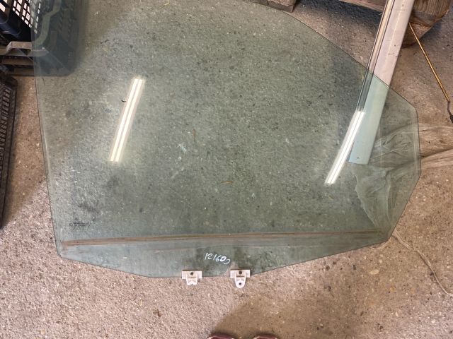 bontott MERCEDES-BENZ VITO Jobb első Ablak