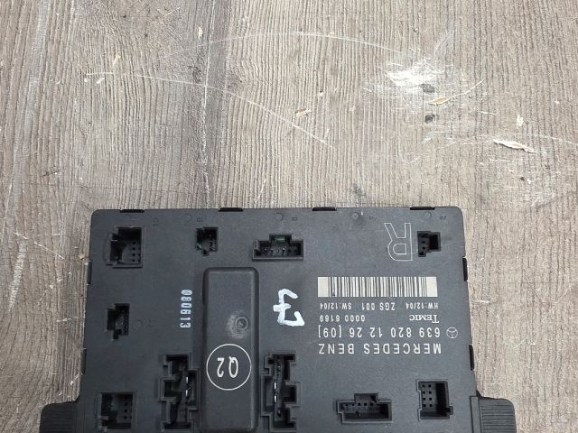 bontott MERCEDES-BENZ VITO Jobb első Ablakemelő Elektronika