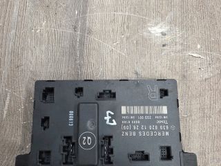 bontott MERCEDES-BENZ VITO Jobb első Ablakemelő Elektronika