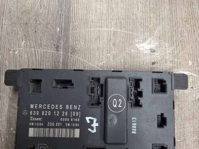 bontott MERCEDES-BENZ VITO Jobb első Ablakemelő Elektronika