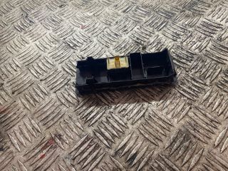 bontott MERCEDES-BENZ VITO Jobb első Ablakemelő Kapcsoló