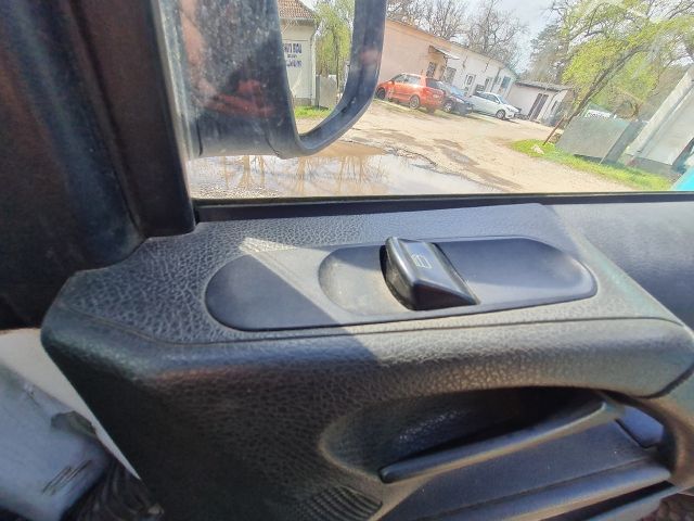 bontott MERCEDES-BENZ VITO Jobb első Ablakemelő Kapcsoló