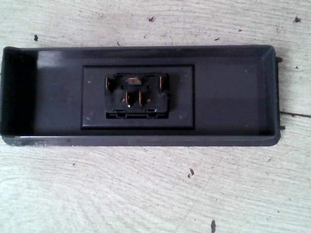 bontott MERCEDES-BENZ VITO Jobb első Ablakemelő Kapcsoló