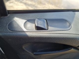 bontott MERCEDES-BENZ VITO Jobb első Ablakemelő Kapcsoló
