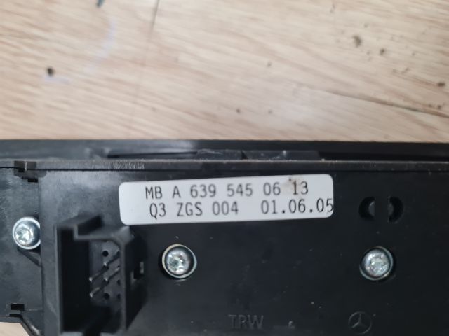 bontott MERCEDES-BENZ VITO Jobb első Ablakemelő Kapcsoló