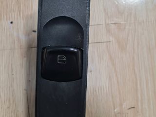 bontott MERCEDES-BENZ VITO Jobb első Ablakemelő Kapcsoló