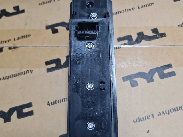 bontott MERCEDES-BENZ VITO Jobb első Ablakemelő Kapcsoló