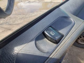 bontott MERCEDES-BENZ VITO Jobb első Ablakemelő Kapcsoló