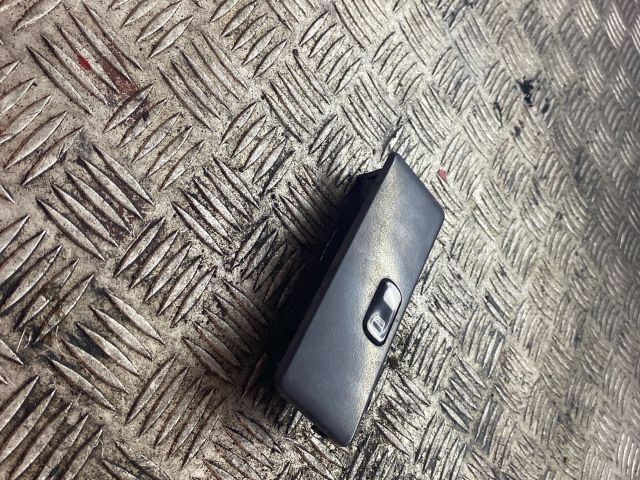 bontott MERCEDES-BENZ VITO Jobb első Ablakemelő Kapcsoló