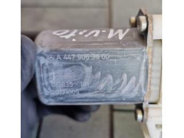 bontott MERCEDES-BENZ VITO Jobb első Ablakemelő Motor