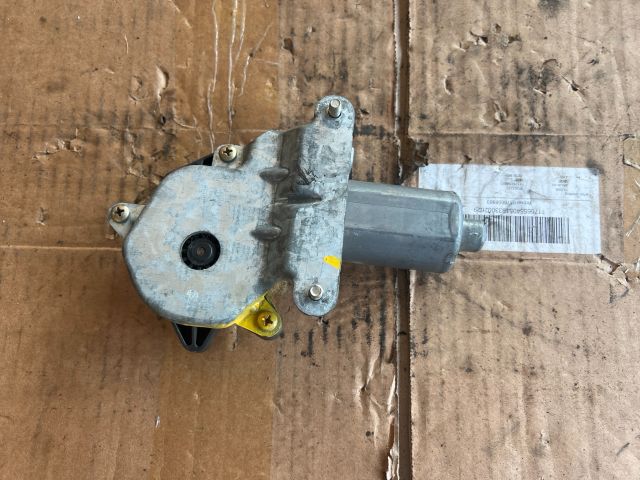 bontott MERCEDES-BENZ VITO Jobb első Ablakemelő Motor