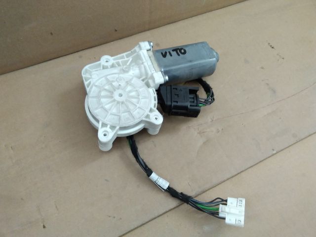 bontott MERCEDES-BENZ VITO Jobb első Ablakemelő Motor