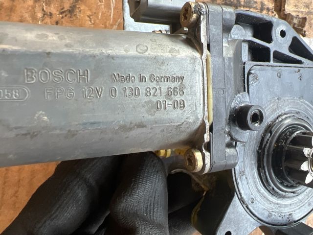 bontott MERCEDES-BENZ VITO Jobb első Ablakemelő Motor