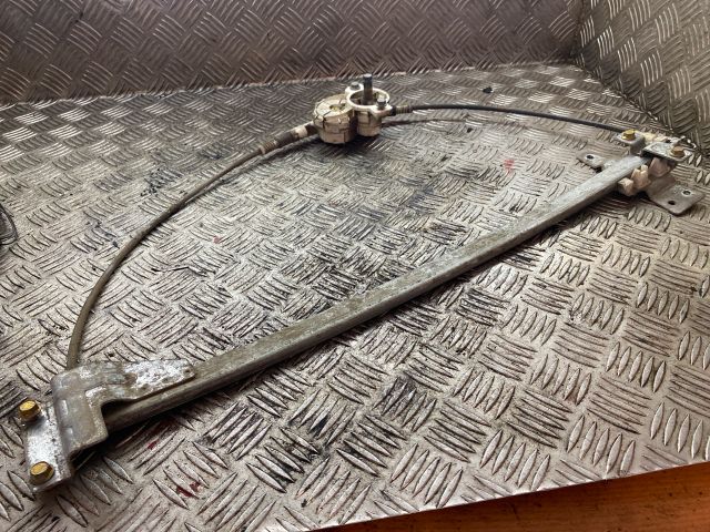 bontott MERCEDES-BENZ VITO Jobb első Ablaktörlő Szerkezet