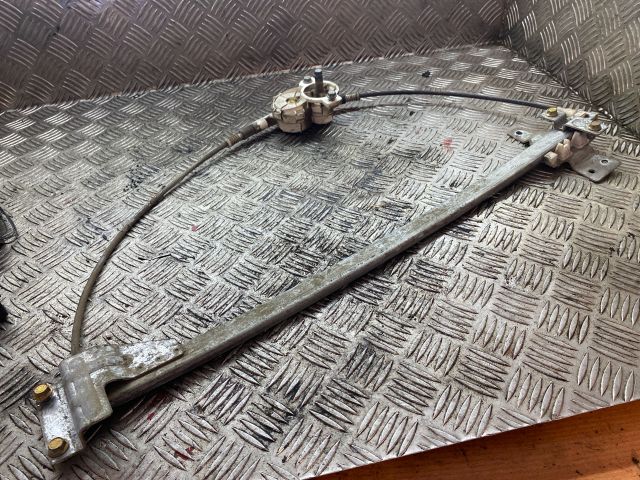 bontott MERCEDES-BENZ VITO Jobb első Ablaktörlő Szerkezet