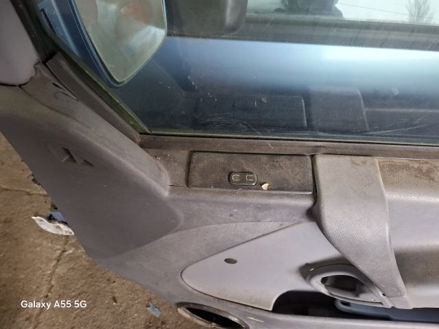 bontott MERCEDES-BENZ VITO Jobb első Ajtó (Részeivel)