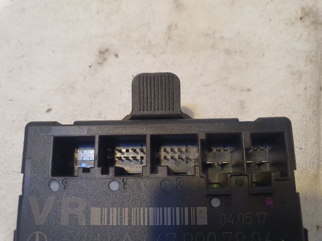 bontott MERCEDES-BENZ VITO Jobb első Ajtó Vezérlőegység