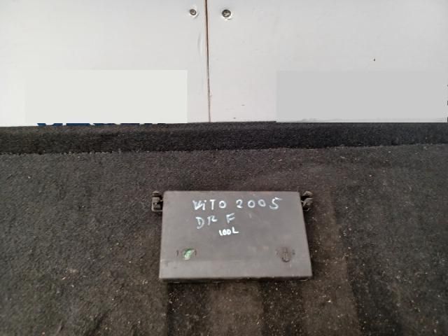 bontott MERCEDES-BENZ VITO Jobb első Ajtó Vezérlőegység