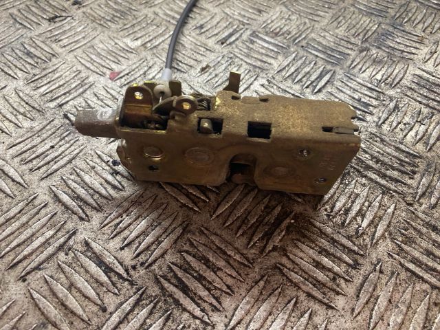 bontott MERCEDES-BENZ VITO Jobb első Ajtózár