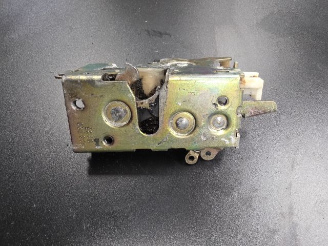 bontott MERCEDES-BENZ VITO Jobb első Ajtózár